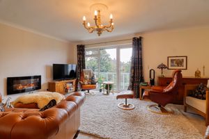 Lounge- click for photo gallery